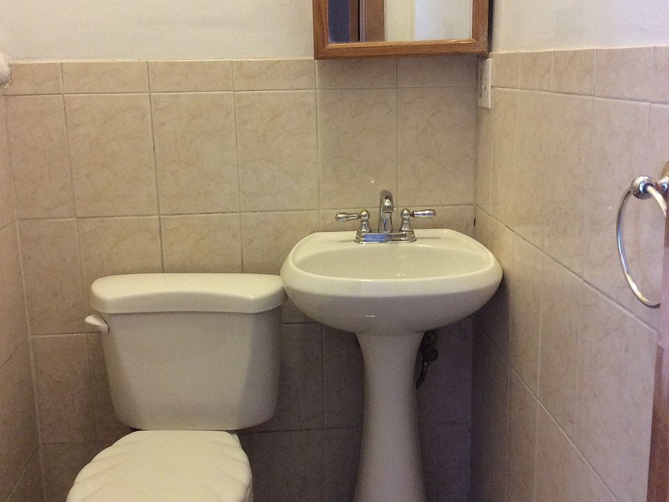 1st image of 942 Atlantic Ave #1