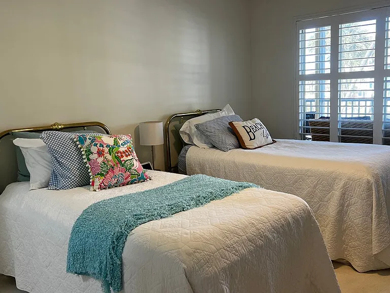 1150 Tarpon Center Dr #201 — Photo 27