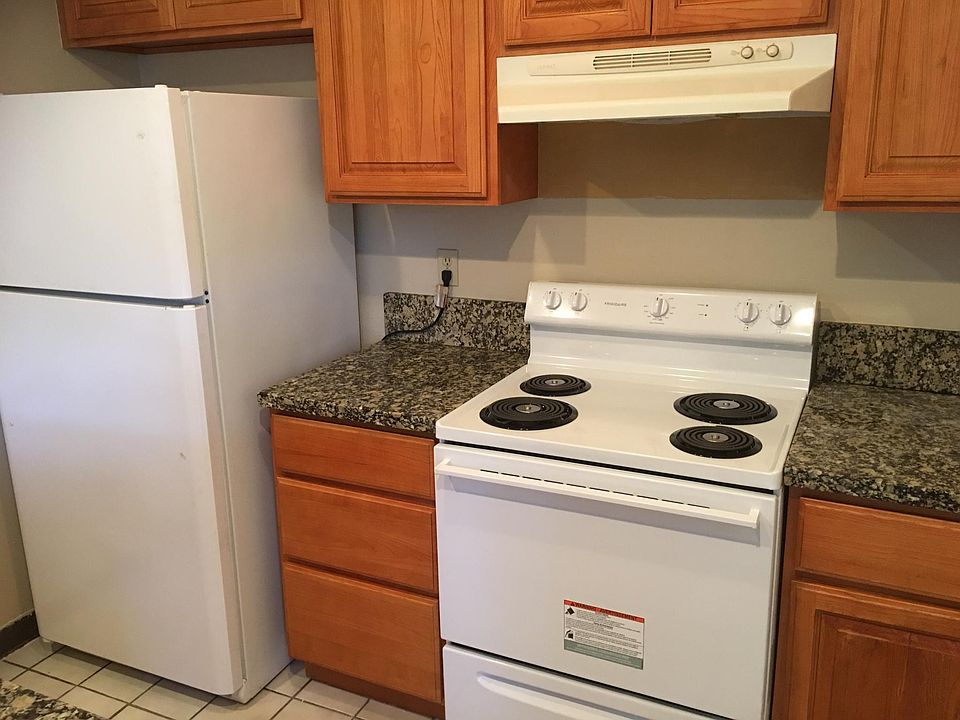 1st image of 839 Gilchrist Dr