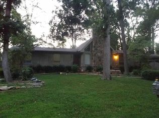 569 Hickory Hills Ct, Stone Mountain, GA 30083