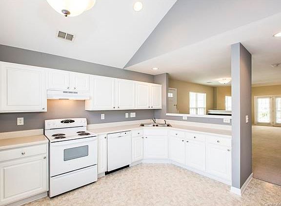 4th image of 11403 Glaetzer Ln