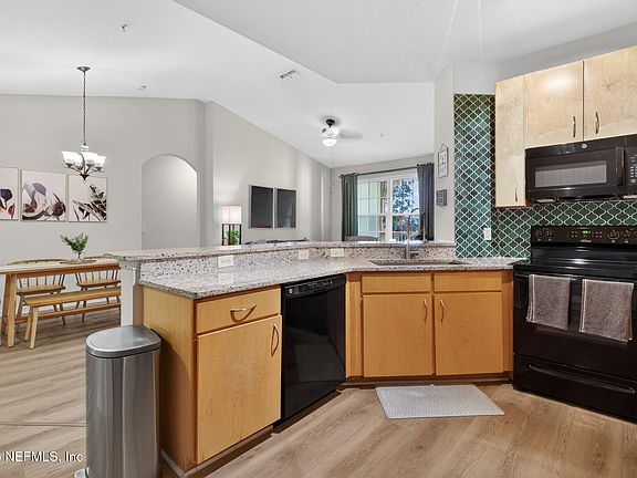 4th image of 12700 BARTRAM PARK Boulevard #1230