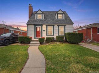 15139 University St, Allen Park, MI 48101