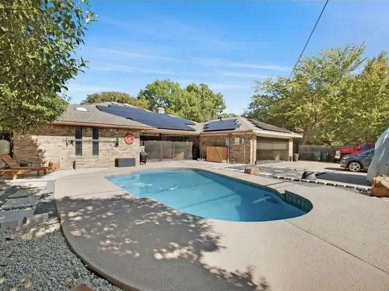 4209 Capilla St — Photo 2