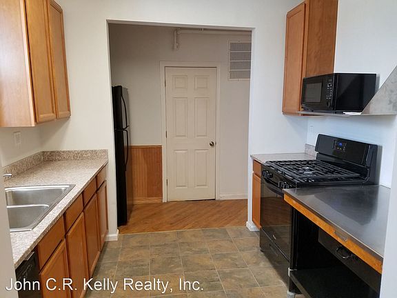 5th image of 5863 Hobart St APT 2