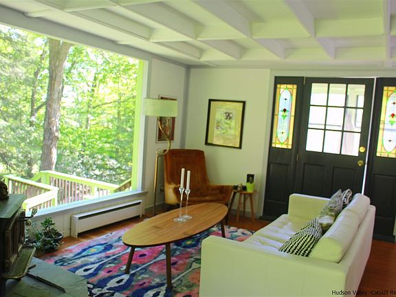 5th image of 330 Cragsmoor Rd