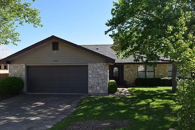 1st image of 2514 Rogers Cir