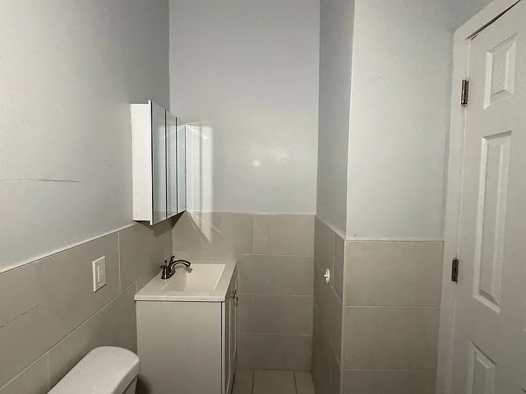 691 Elizabeth Ave #67 — Photo 5