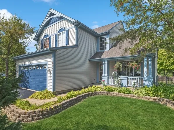 895 Tylerton Cir, Grayslake, IL 60030