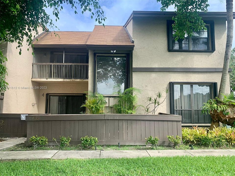 1st image of 2361 Bayberry Dr #2361