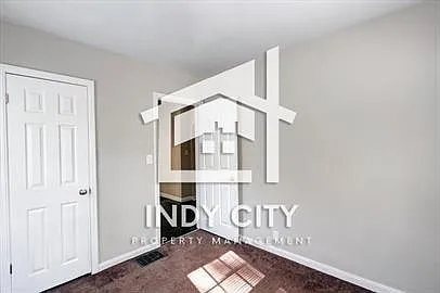 435 N Exeter Ave — Photo 9