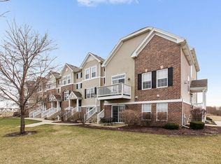 159 Lakeshore Dr, Oswego, IL 60543