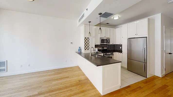 Rented by Metripol Corporation | media 16