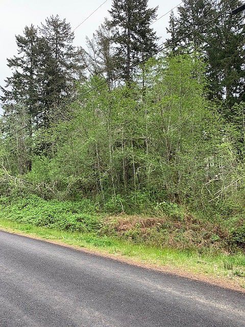 2nd image of 18320 Roberts Rd NW