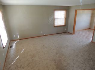 2840 Gill Ave, Lawrence, KS 66047