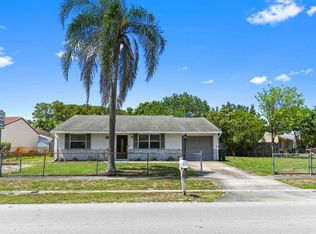 4755 Centurian Way, Greenacres, FL 33463