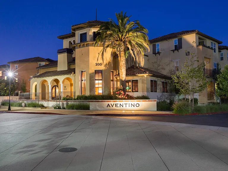 Aventino — Photo 29