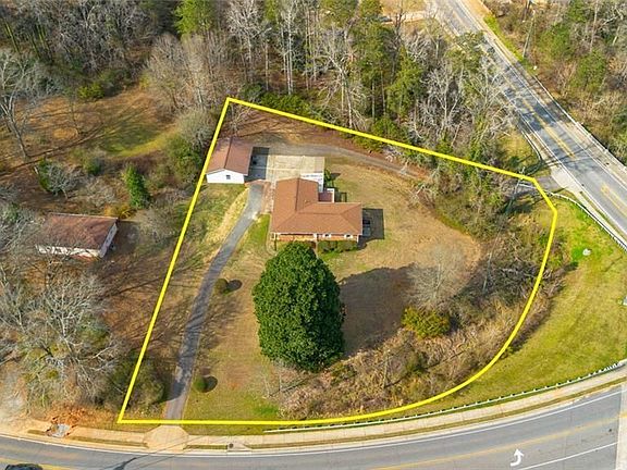 2nd image of 610 Oxbo Rd