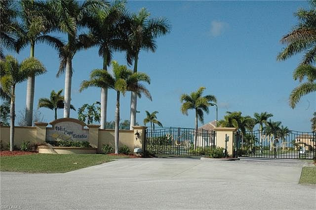 1st image of 860 W Cape Estates Cir