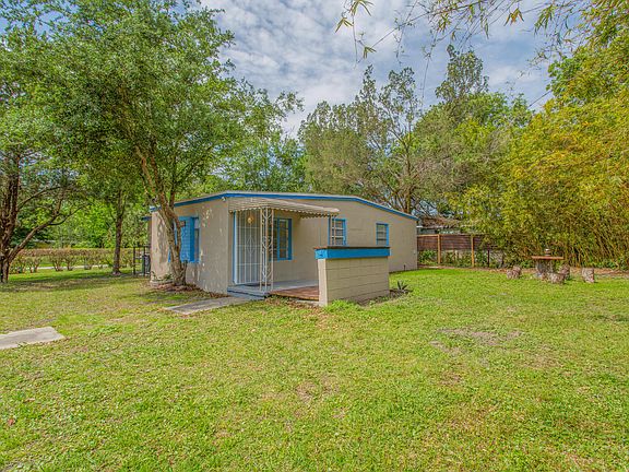 5th image of 5904 Iris Blvd