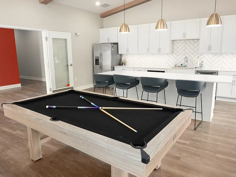 Clubhouse5