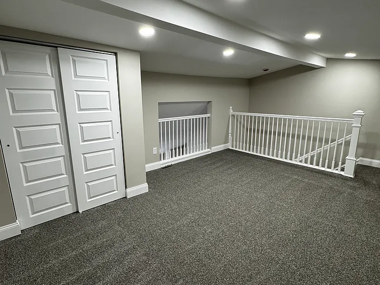812 N Adams St #3 — Photo 6