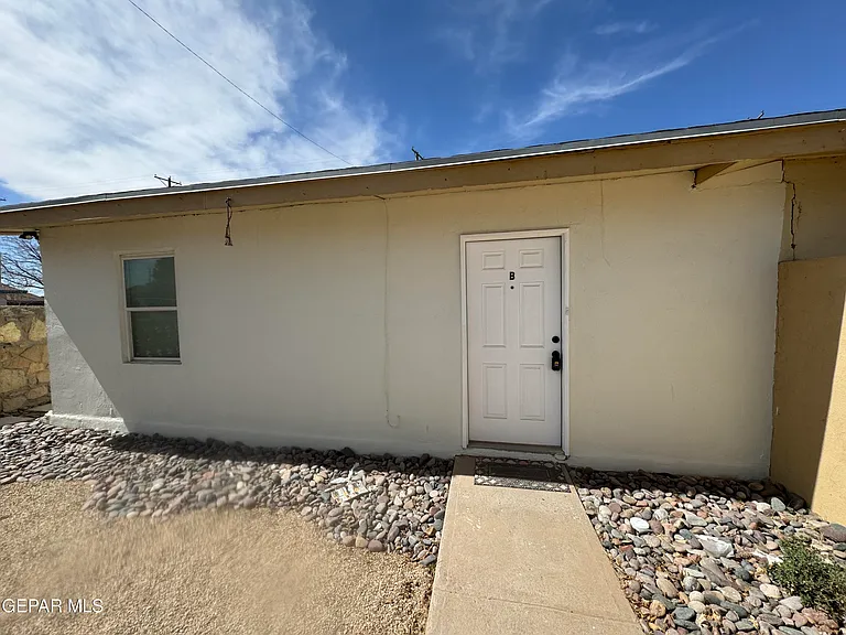 10277 N Loop Dr #B — Photo 24