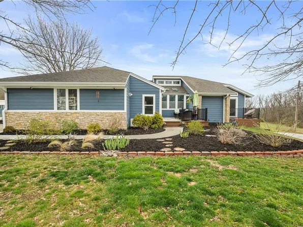 31110 E Litchford Rd, Grain Valley, MO 64029