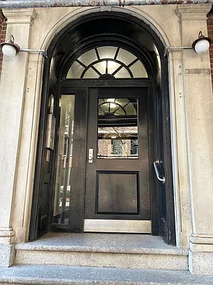 Rented by Coldwell Banker Warburg | media 14