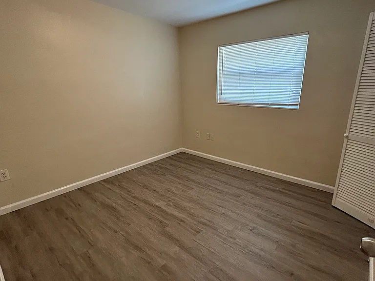 360 Glen Haven Dr — Photo 6