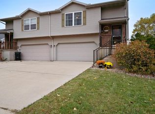 1222 Beacon Hill Ct, Normal, IL 61761
