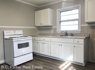 421 Smith St, Burlington, NC 27217