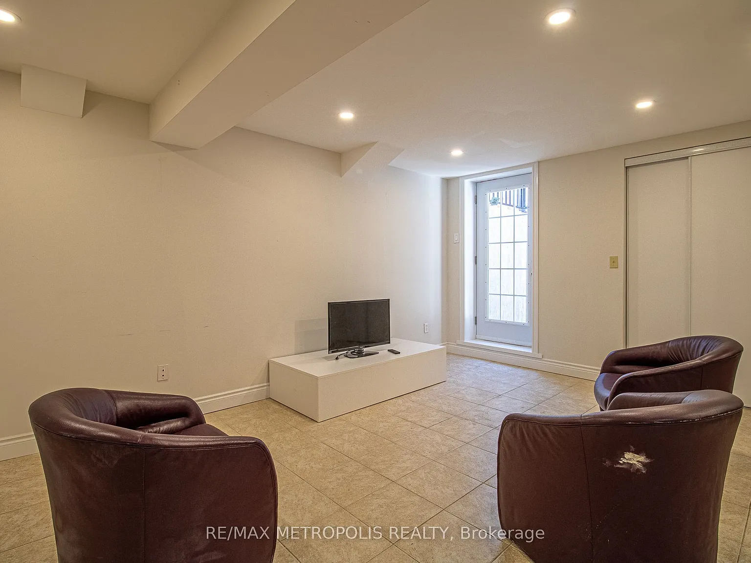 2 bed, $1,750 — Photo 4