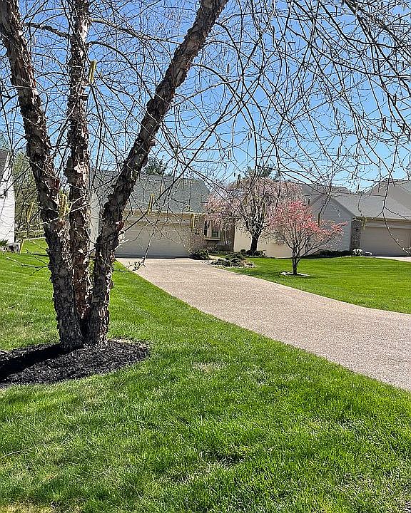 1st image of 9132 S Front 9 Dr