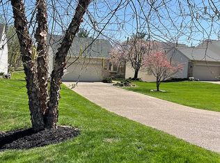 9132 S Front 9 Dr, Bloomington, IN 47401