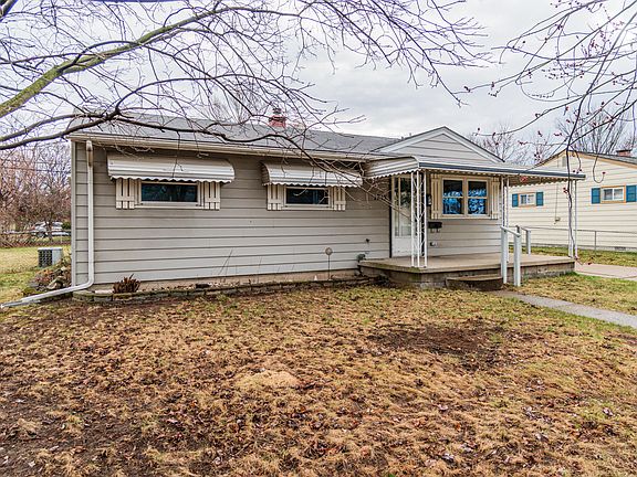 3rd image of 1212 Hunter Ave