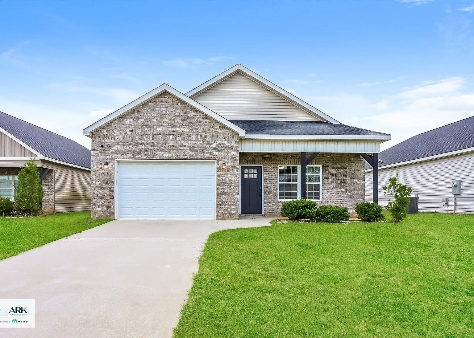 3 bed, 2.0 bath, 1626 sqft, $1,925 — Photo 1