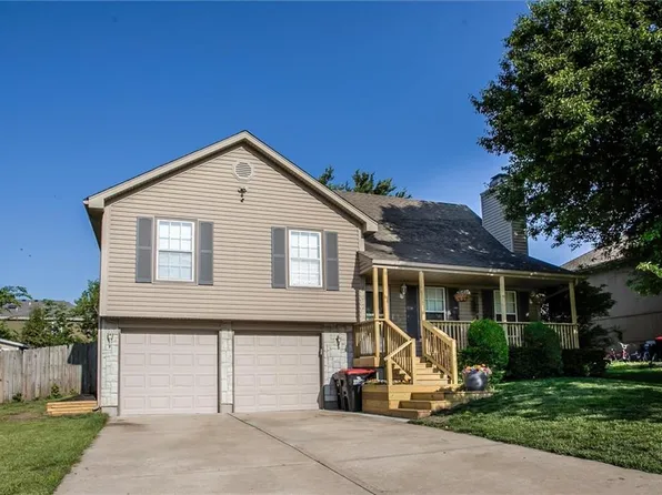 102 20th Ave S, Greenwood, MO 64034
