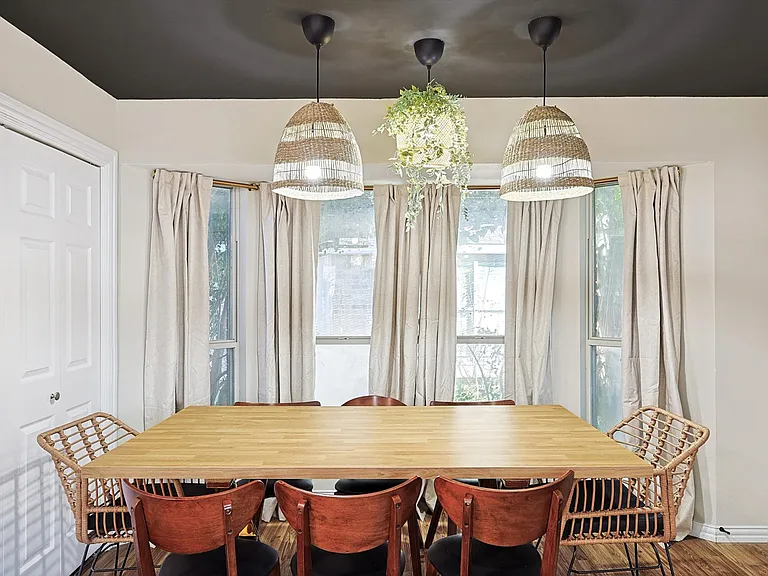 708 Azalea Dr — Photo 11