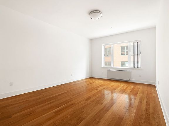 3rd image of 41-26 27th St #8F