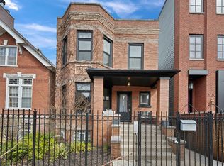 2032 W Iowa St, Chicago, IL 60622
