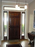 4th image of 702 Shadowood Ln