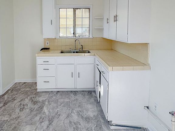 3rd image of 4840 W 18th St