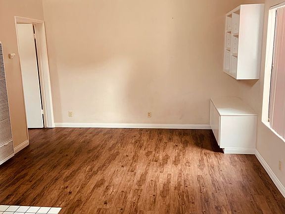 2nd image of 1745 Oliver Ave APT A