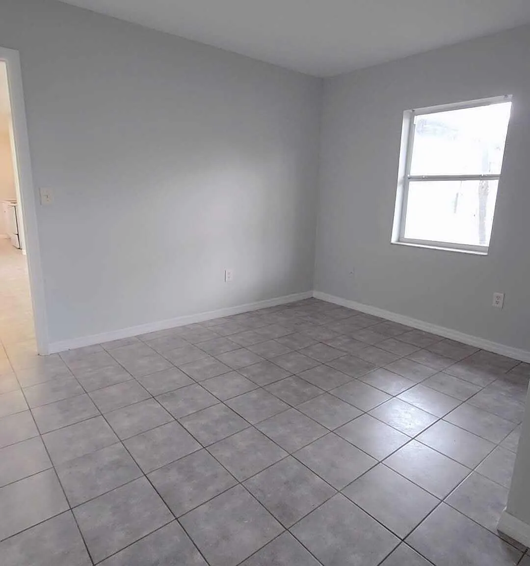 1 bed, 1.0 bath, 3808 sqft, $1,600 — Photo 1