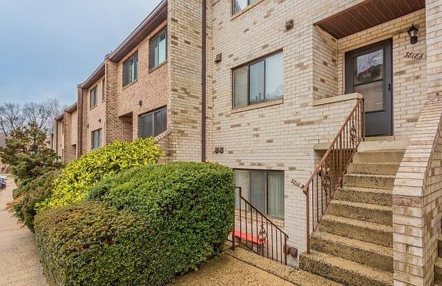 1st image of 3818 Steppes Ct #B