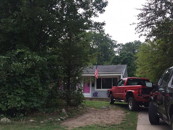 3rd image of 660 Kendalwood St NE