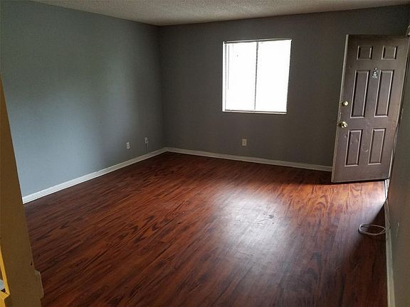 2nd image of 5136 Westchase Ct APT 4