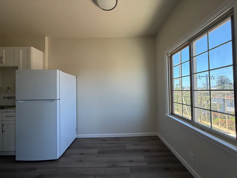 2416 8th Ave #301 — Photo 3