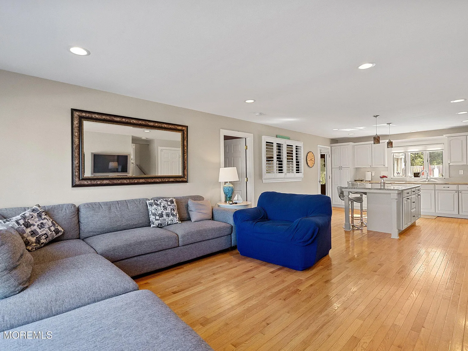 4 bed, 1923 sqft, $2,800 — Photo 3